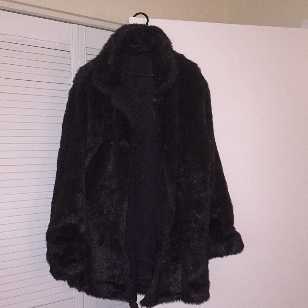 BEAUTIFUL CHOCOLATE BROWN FAUX MINK COAT